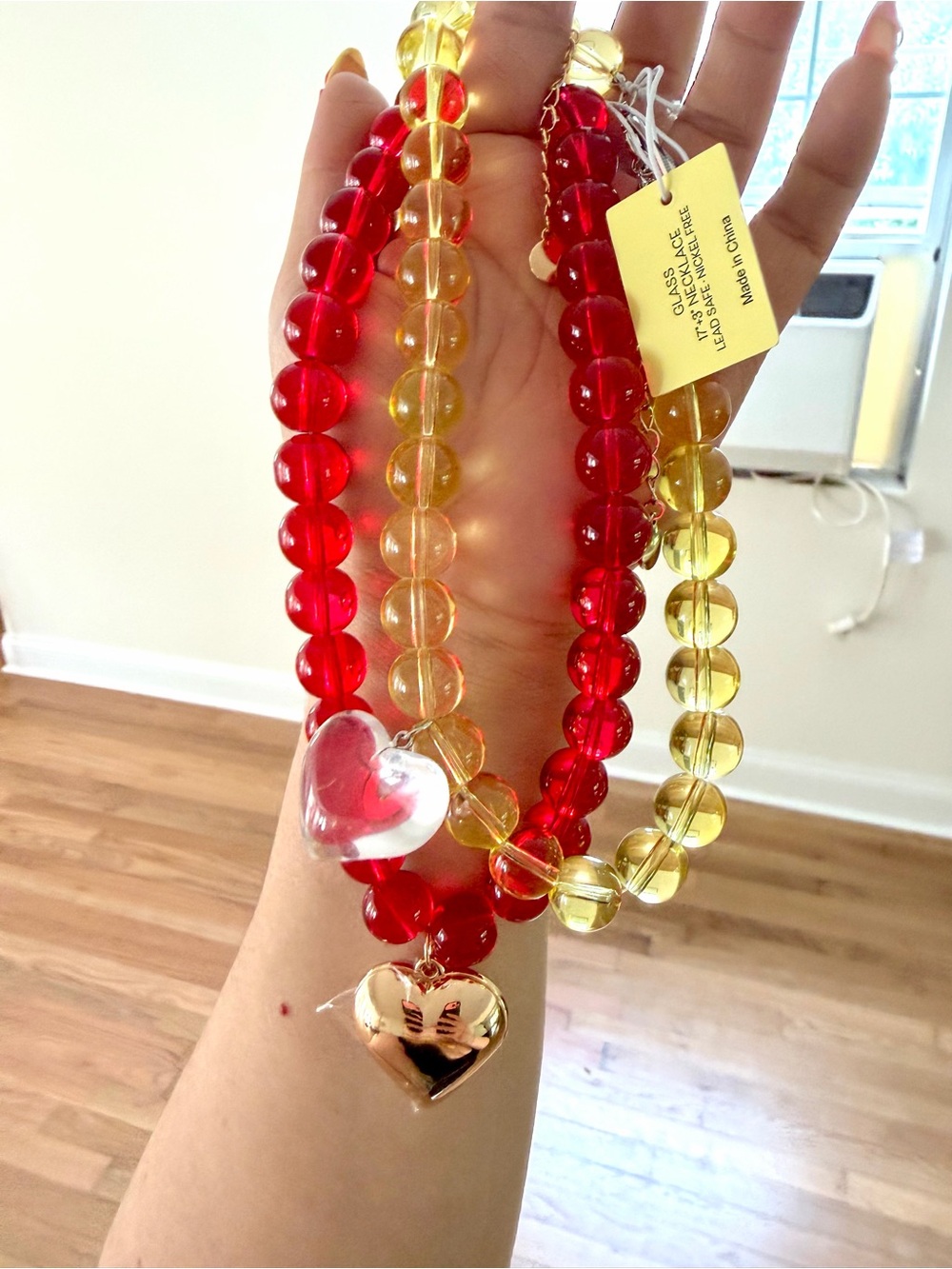 🦋Piper K
Piper K Stunning Yellow
Beaded Glass Necklace & Heart - Picture 5 of 6